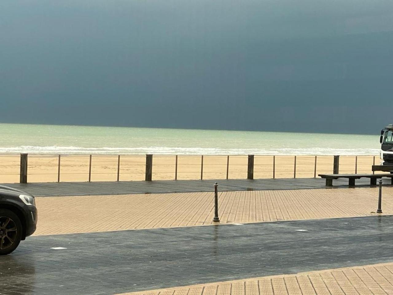 Spacious Apartment With Sea View Ostend Luaran gambar